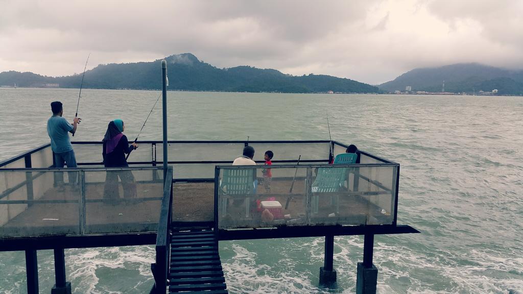 Rockbund Fishing Chalet Kampong Batu Gajah Quarto foto